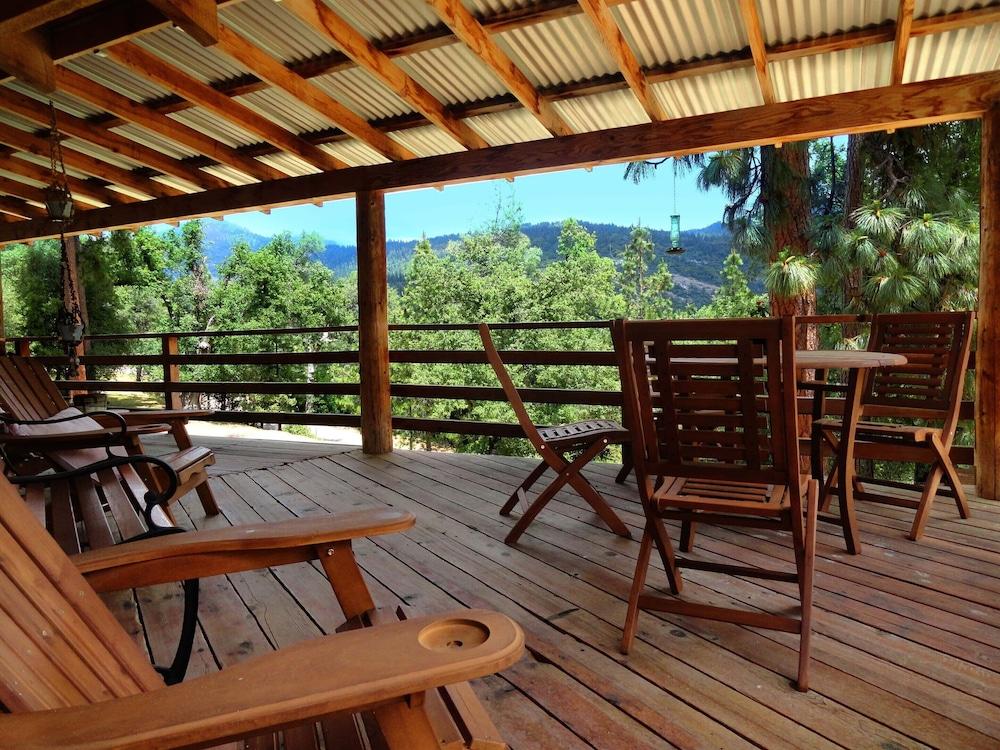 Evergreen Haus photo 76
