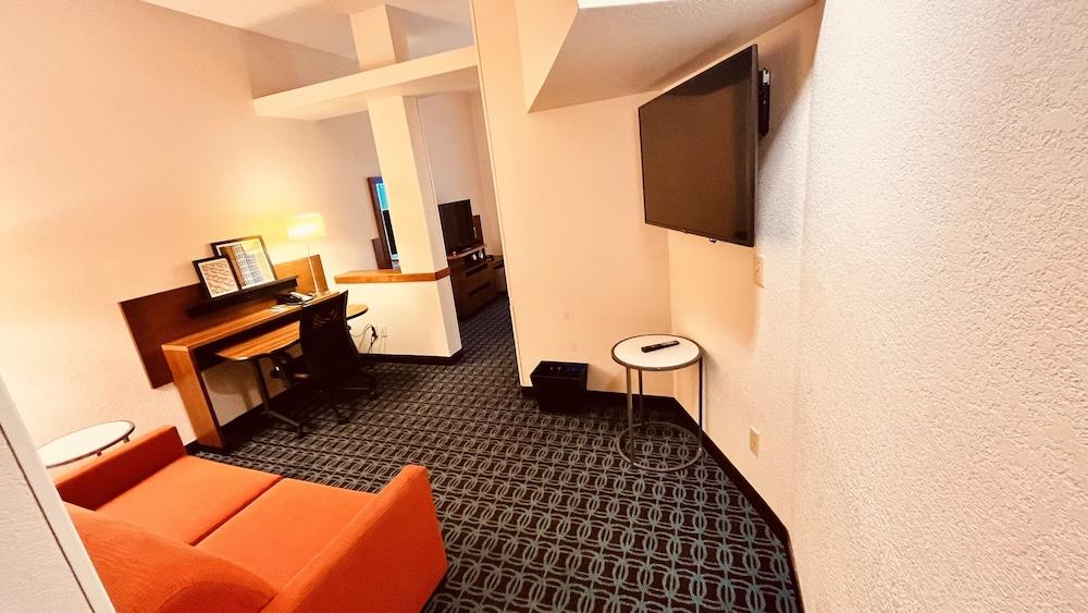 Comfort Inn & Suites Berea photo 23