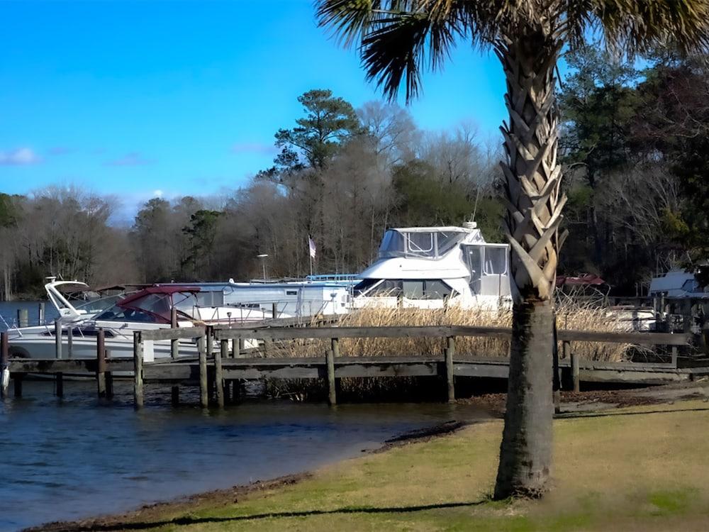 Bells Marina & Resort photo 25