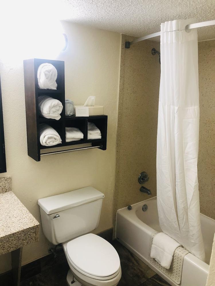 Quail Inn & Suites photo 2
