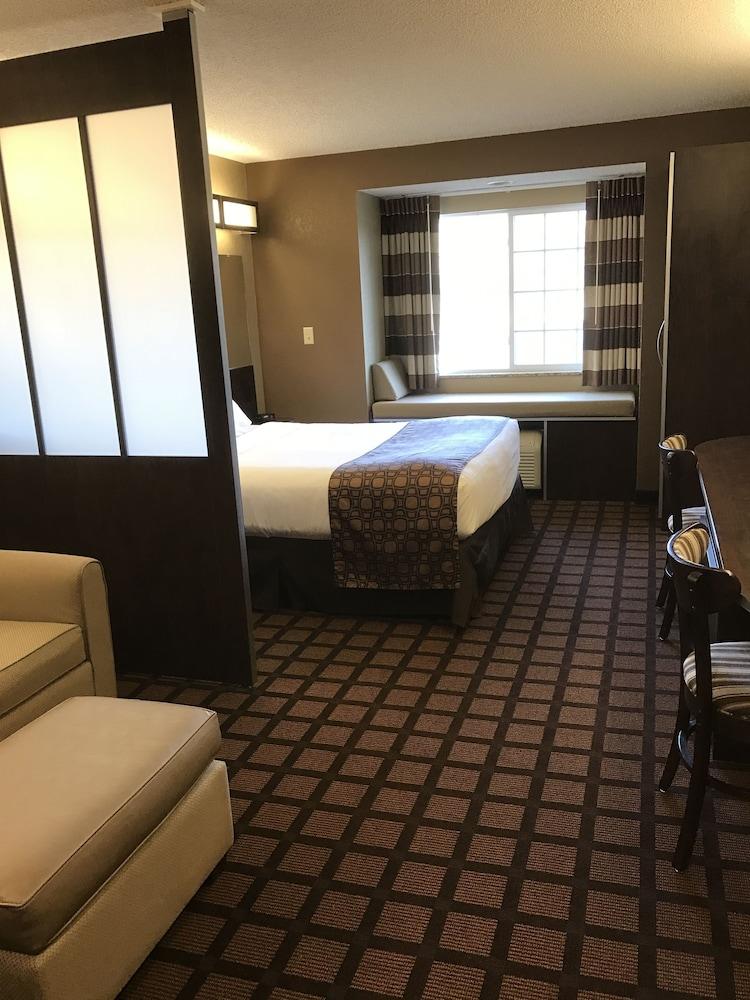 Microtel Inn & Suites by Wyndham Mansfield photo 3