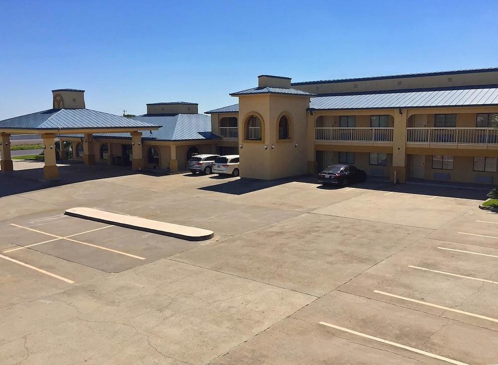 Americas Best Value Inn Bishop Kingsville photo 18