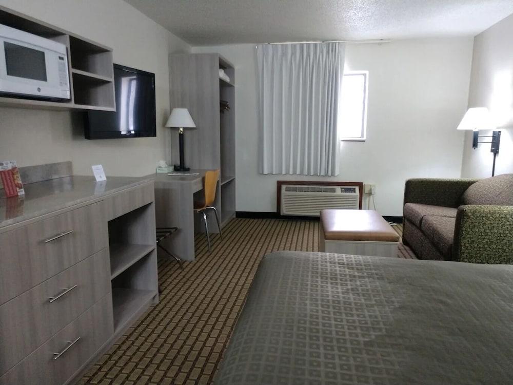 Maryville Extended Stay photo 8