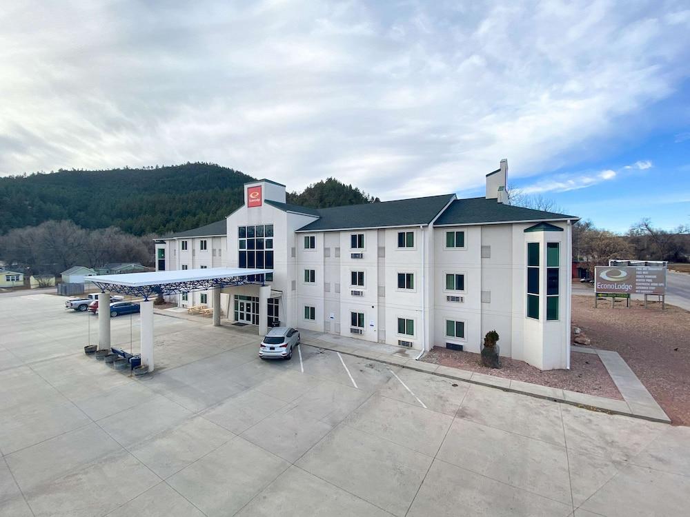 Econo Lodge Hot Springs South photo 7