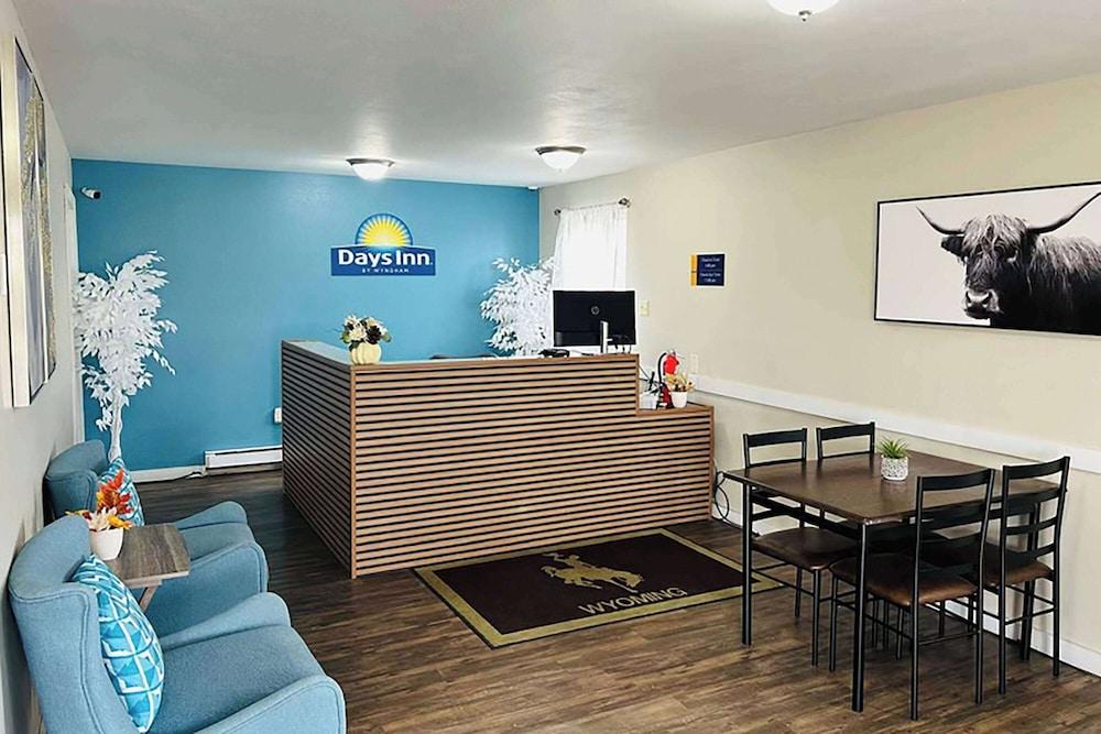 Days Inn by Wyndham Wheatland photo 2