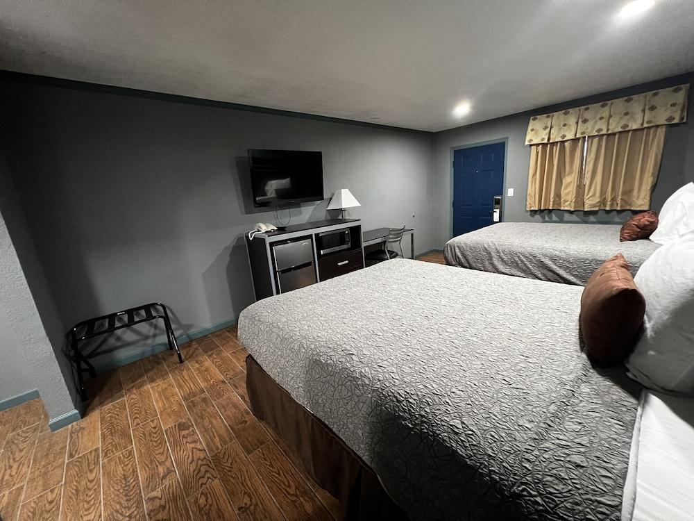 Relax Inn photo 5