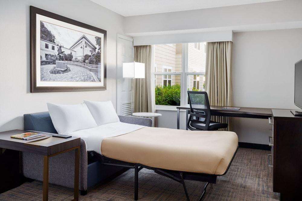 Residence Inn by Marriott Boston-Franklin photo 13