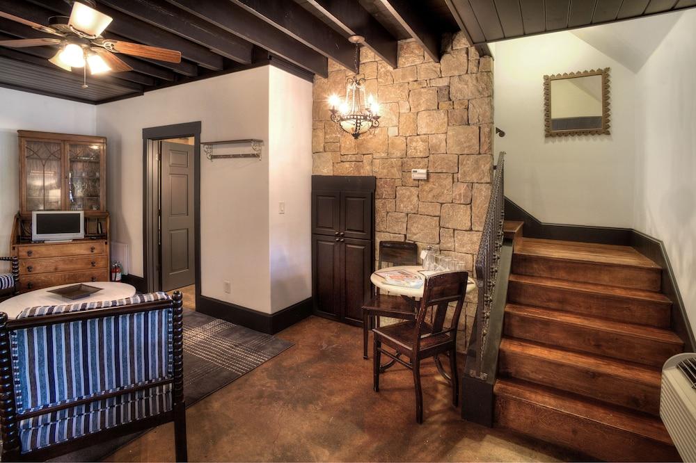The Winchester Lodge photo 51
