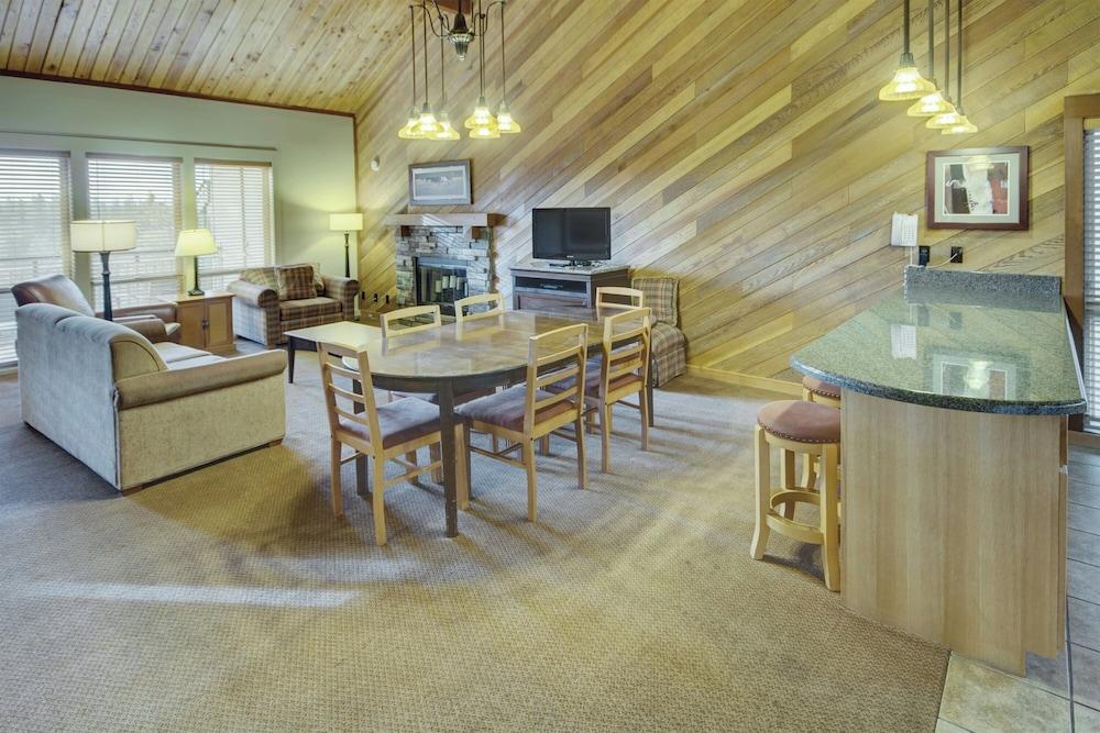 Seventh Mountain Resort photo 29