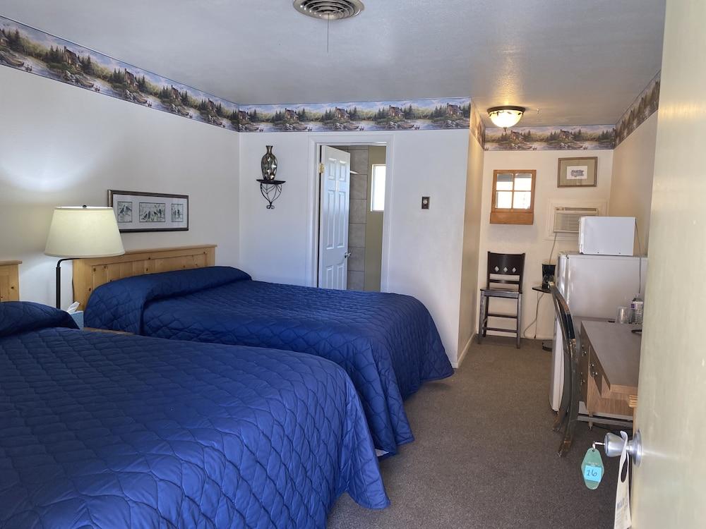 Rustic Inn Motel photo 81