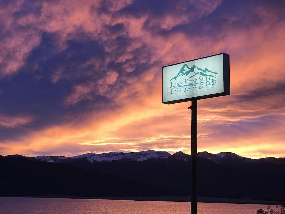 Lake View Suites photo 26
