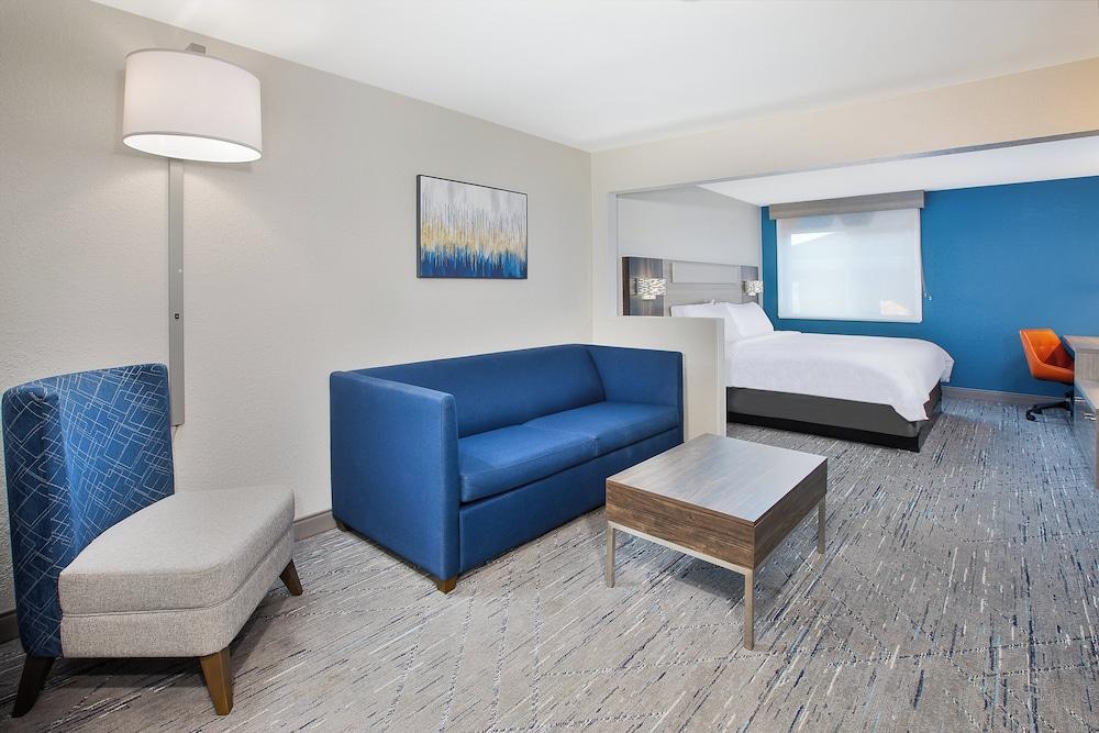 Holiday Inn Express Tuscola by IHG photo 10