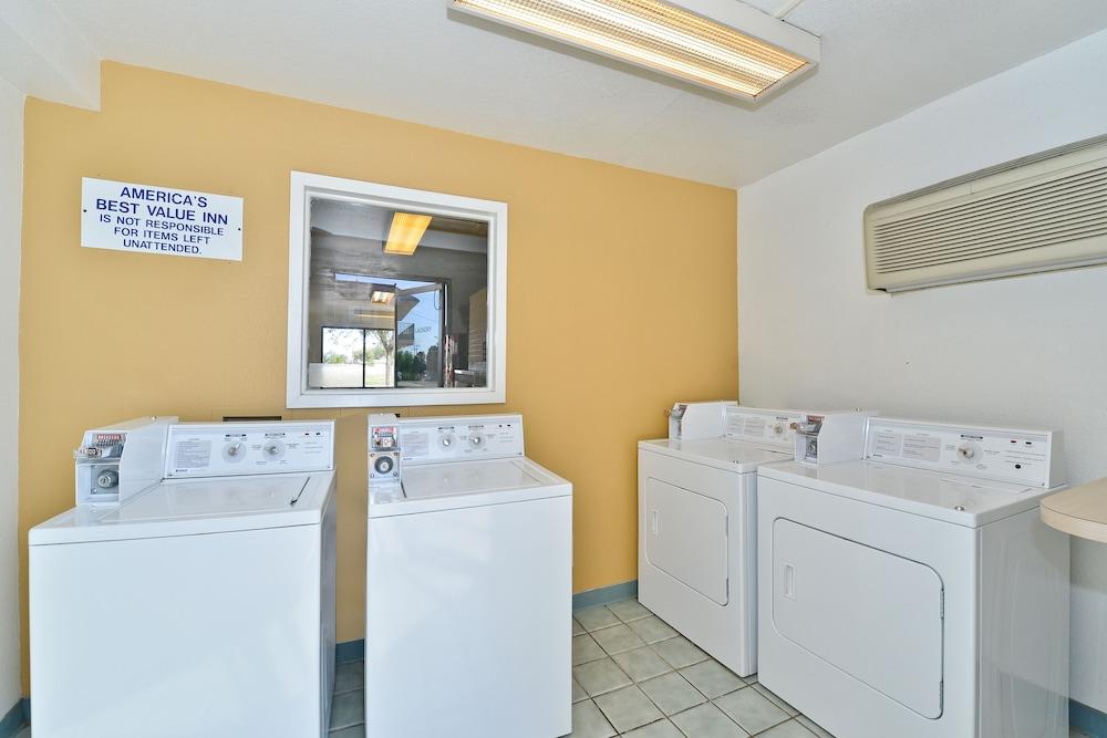 Americas Best Value Inn Amarillo Airport photo 27