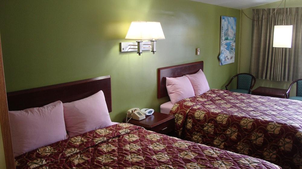 Pinconning Trail Inn Motel photo 7