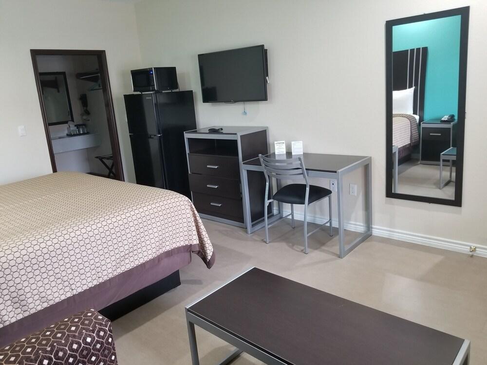 Scottish Inns & Suites photo 12