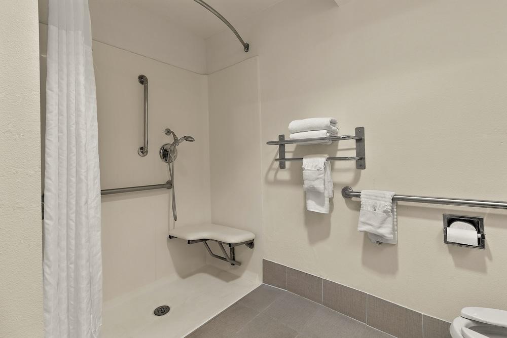 Comfort Inn & Suites Sequoia/Kings Canyon photo 15