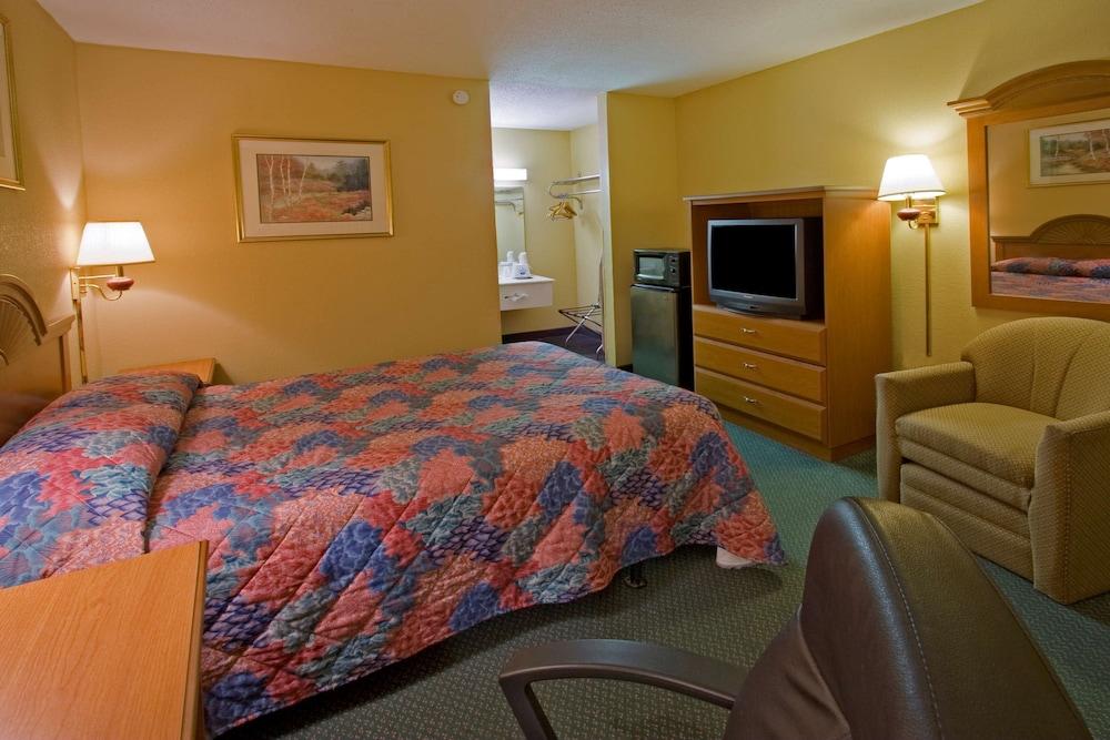 Americas Best Value Inn Grenada photo 11