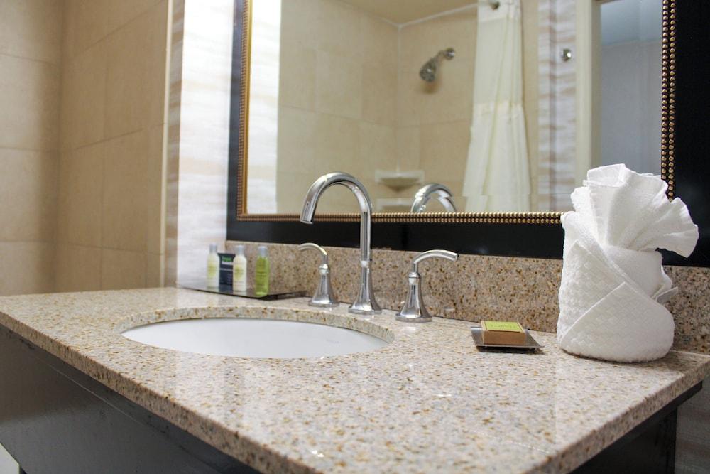 DoubleTree by Hilton Hotel Modesto photo 28