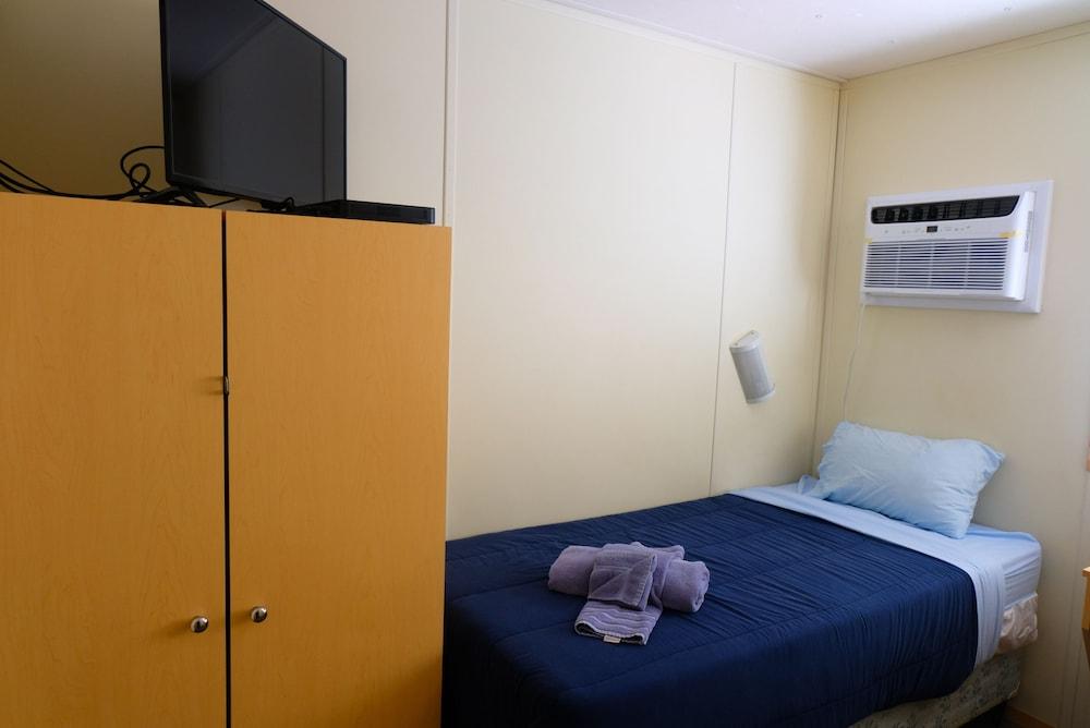 Target Hospitality-Pecos North Lodge photo 10