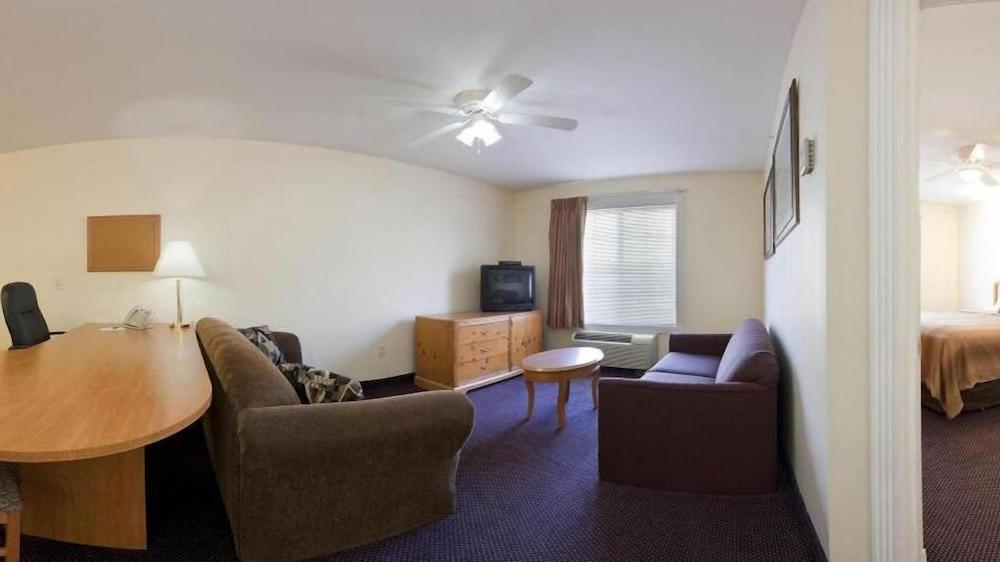 Candlewood Suites St. Joseph / Benton Harbor by IHG photo 22