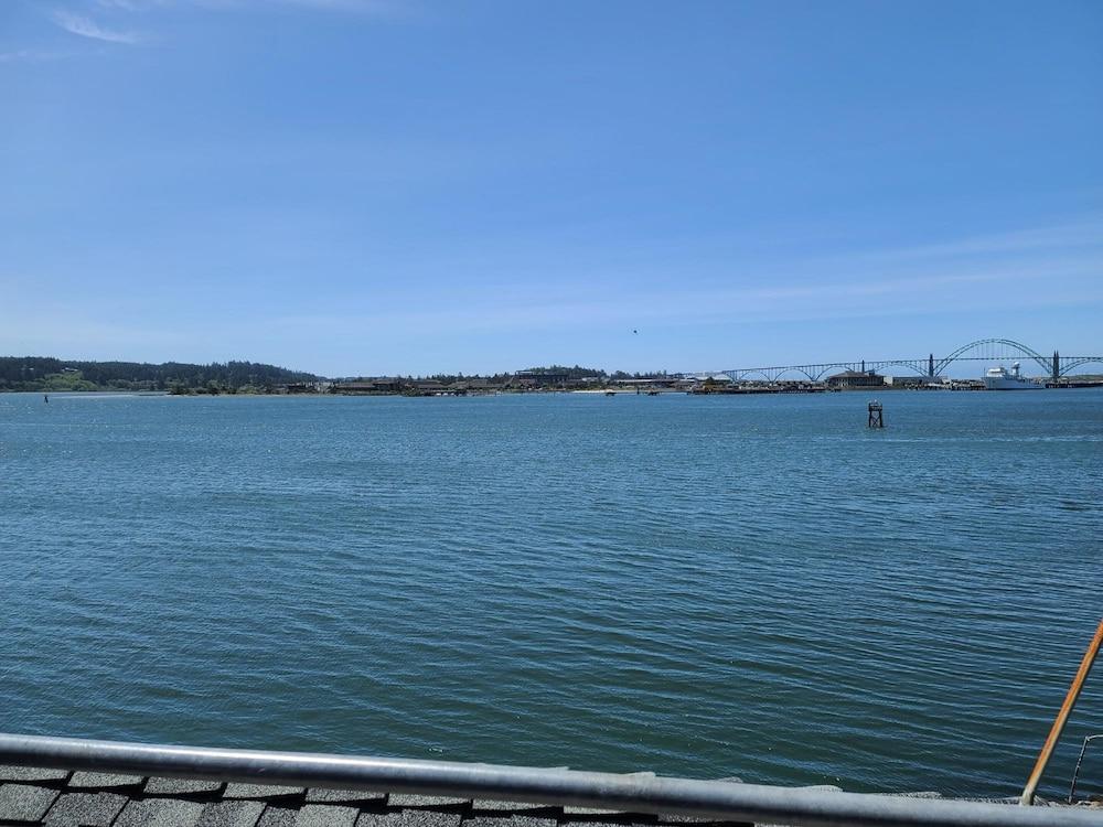 Embarcadero Resort Hotel & Marina photo 57