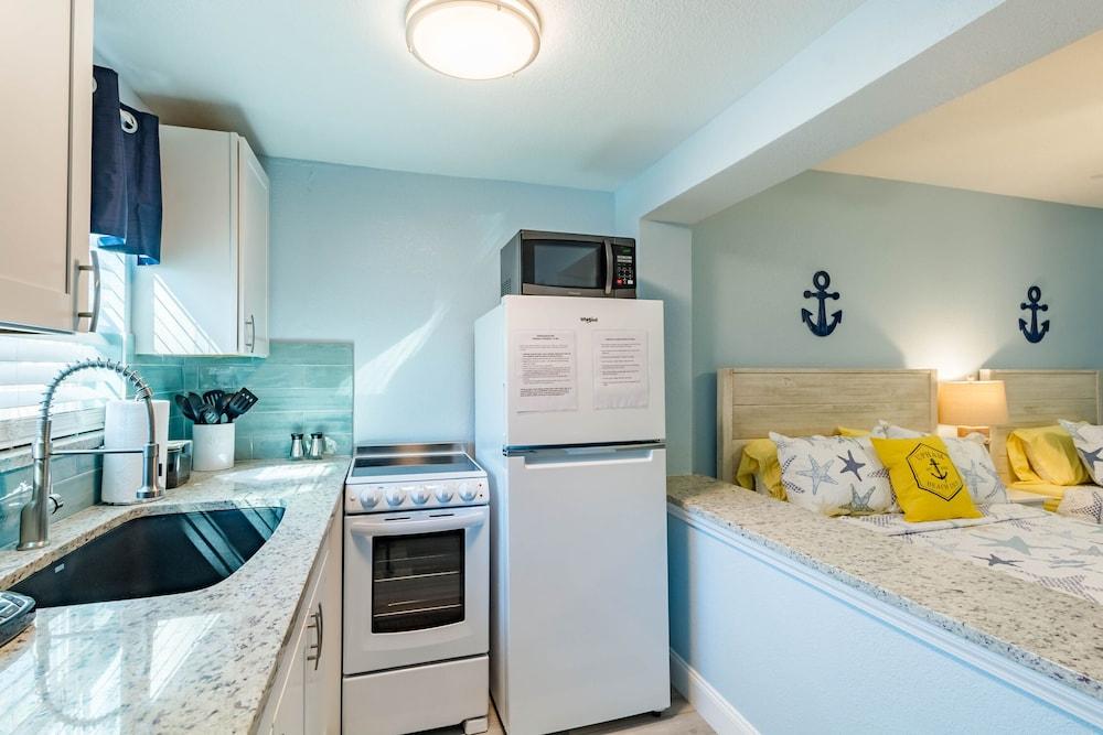 Upham Beach Inn photo 33