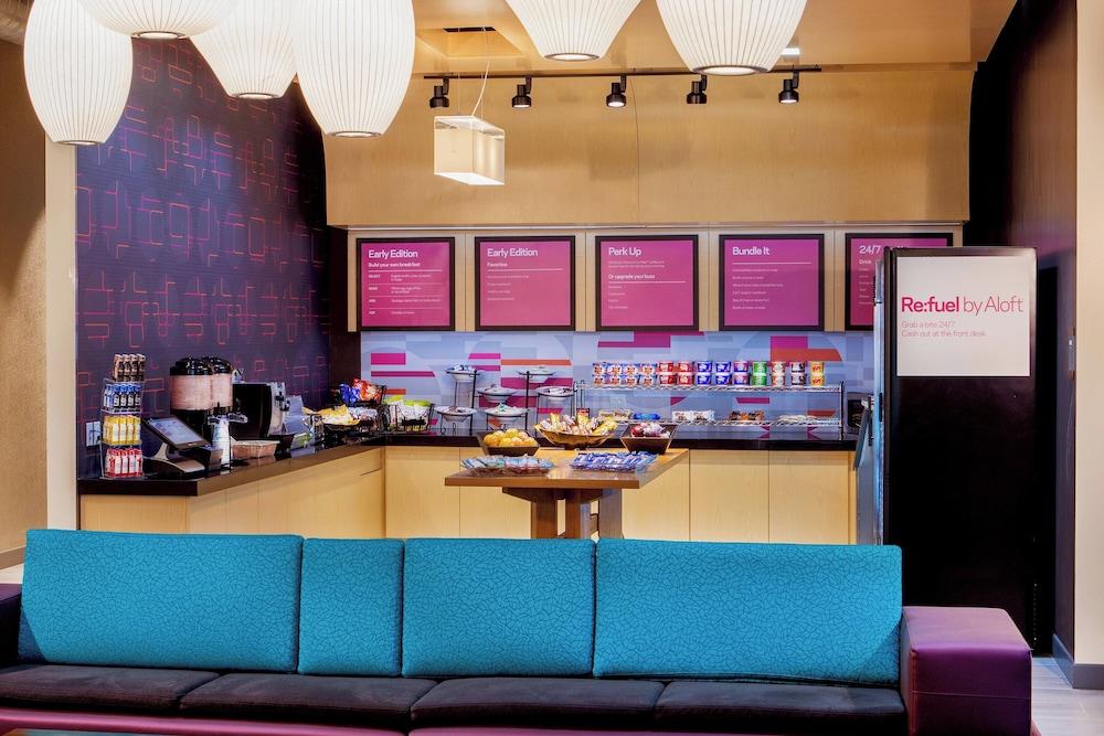 Aloft New York LaGuardia Airport photo 29