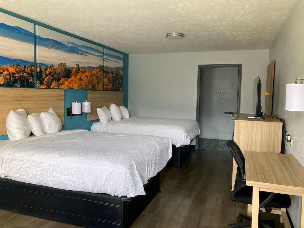 Days Inn by Wyndham Morristown photo 3