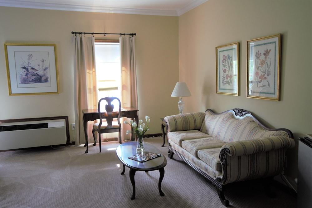 Le Chambord at Curry Estate photo 9