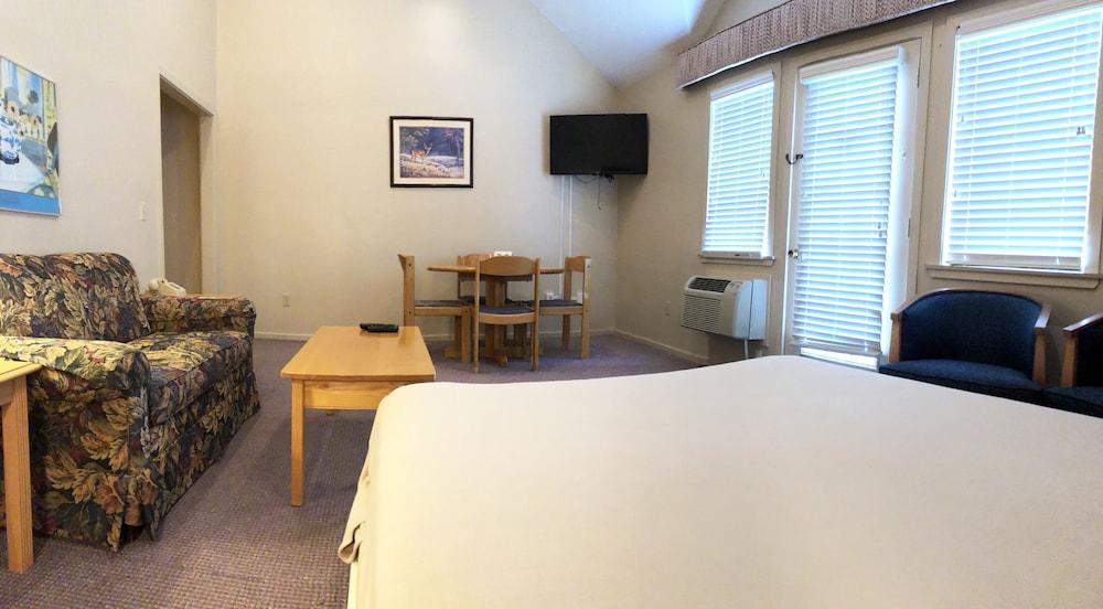 Attitash Motel photo 13