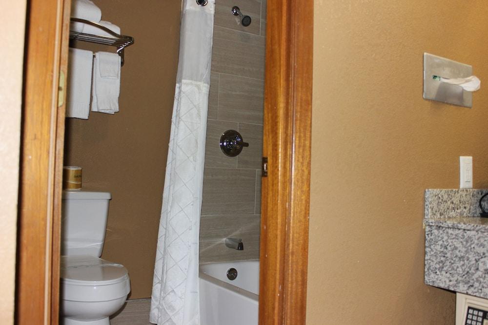 Econo Lodge Oskaloosa photo 11