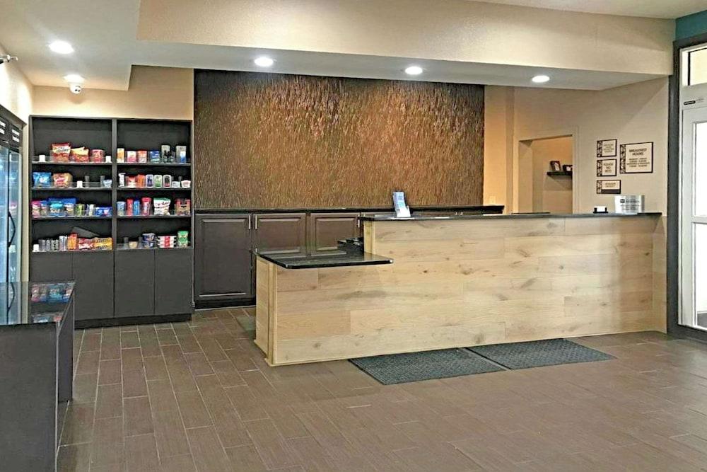 Comfort Inn & Suites O'Fallon - St. Louis Area photo 34