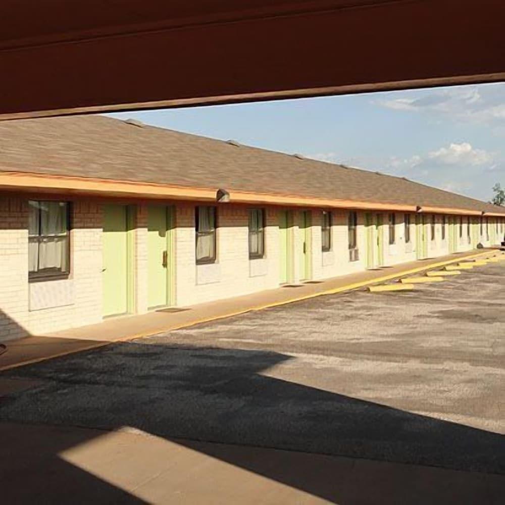 Budget Inn — hotel in Stephenville