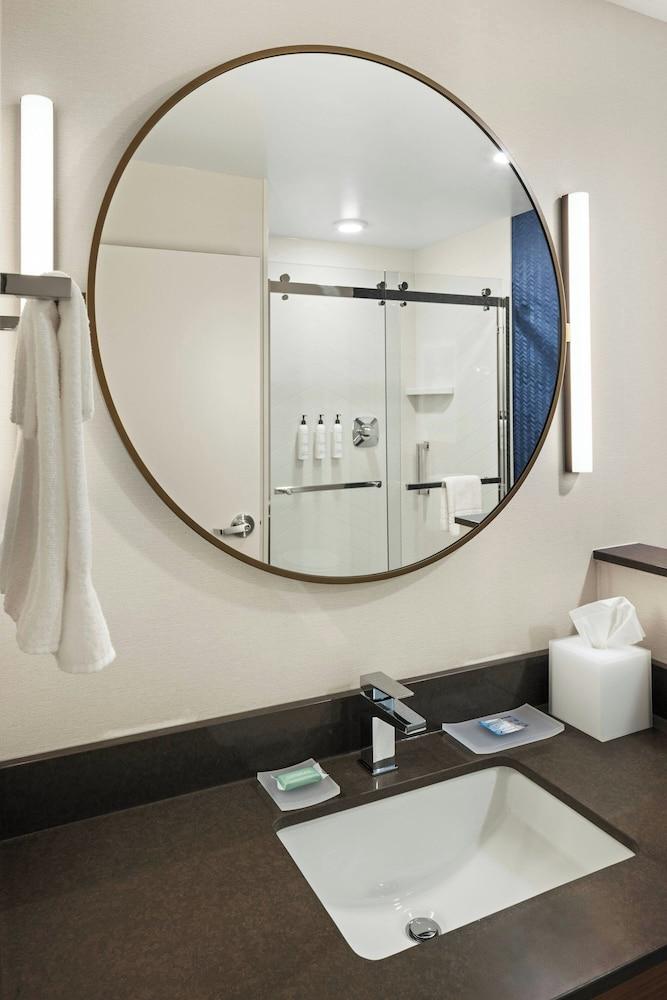 Fairfield Inn & Suites by Marriott Cedar Rapids North photo 22