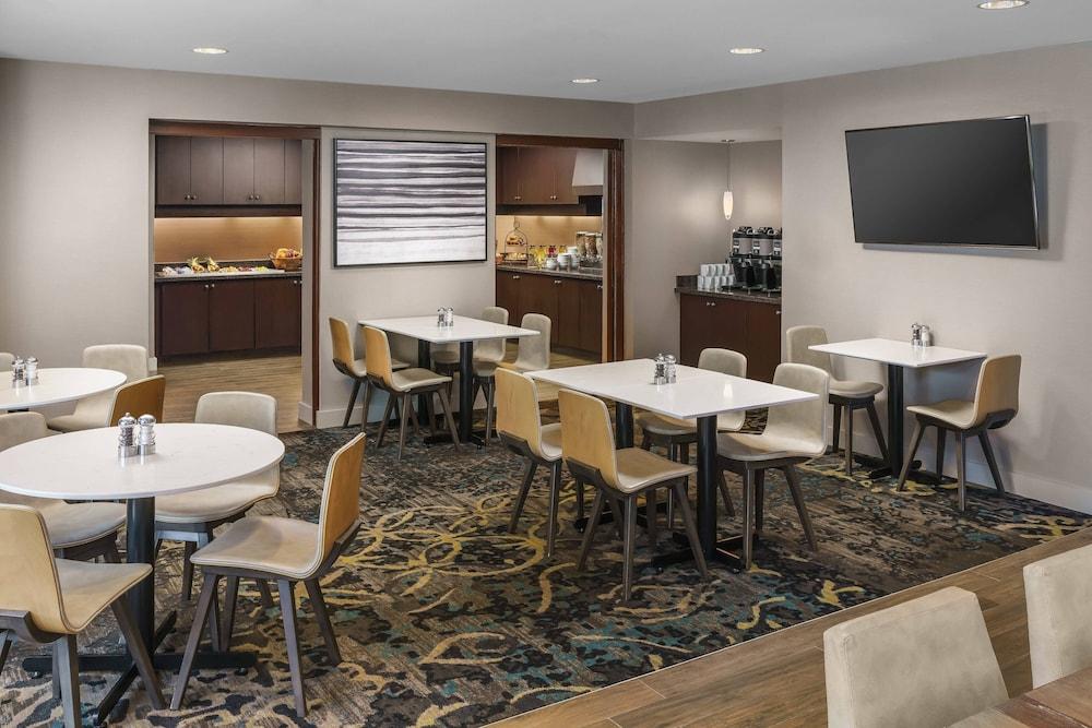 Residence Inn by Marriott Colchester photo 20