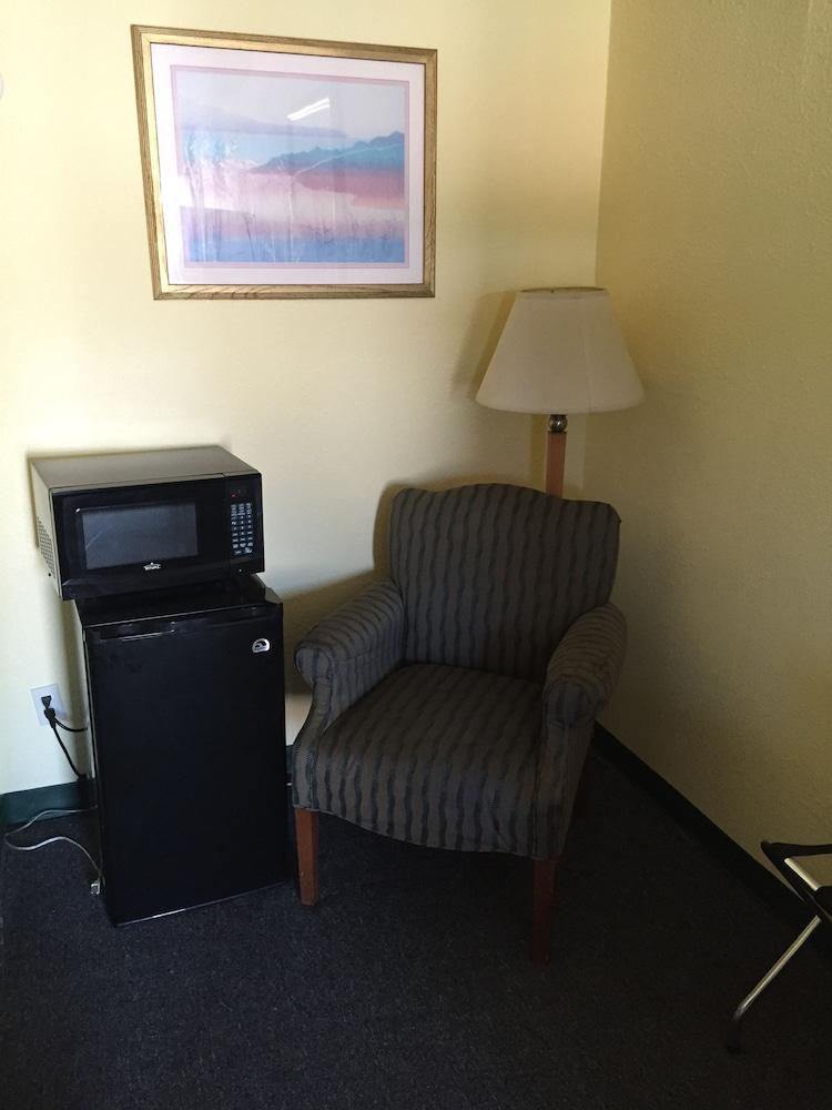 Park Hill Inn and Suites photo 6