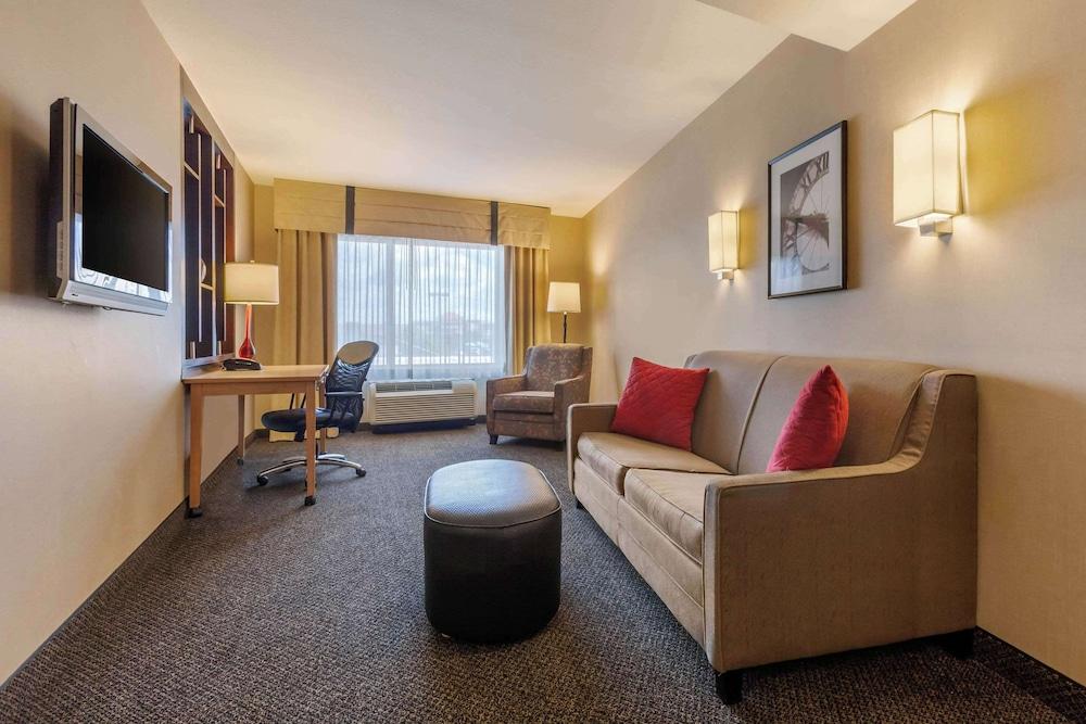 SpringHill Suites by Marriott Fort Collins photo 15