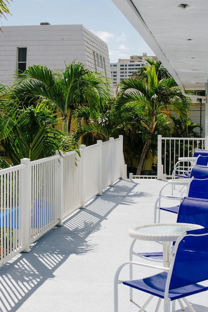Sea Spray Inn photo 72