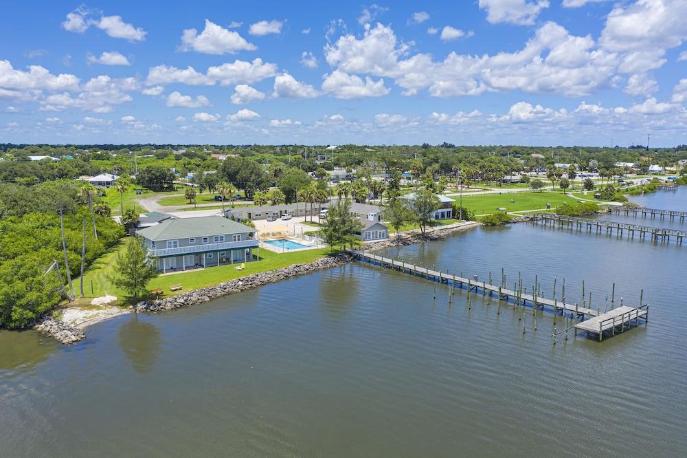 The Sportsman's Lodge & Marina — hotel in Sebastian