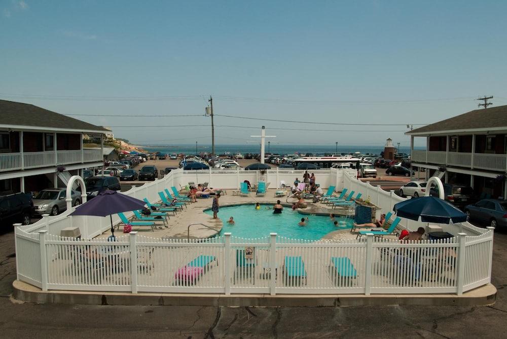 Sands by the Sea Motel photo 3