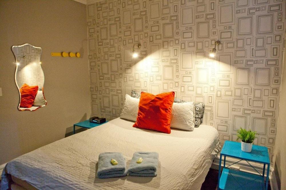 Ansonia Hotel - Hostel photo 9