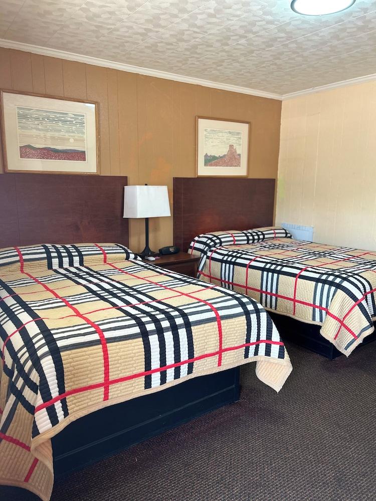 deavers motel photo 1