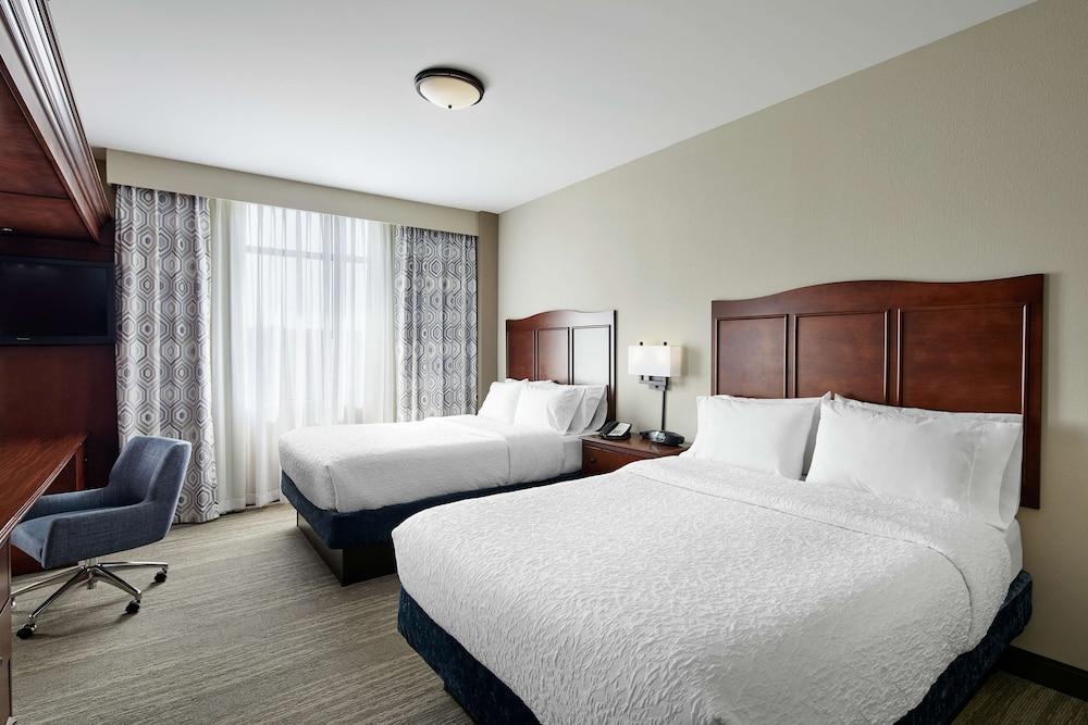 Hampton Inn & Suites Chicago/Mt. Prospect photo 6