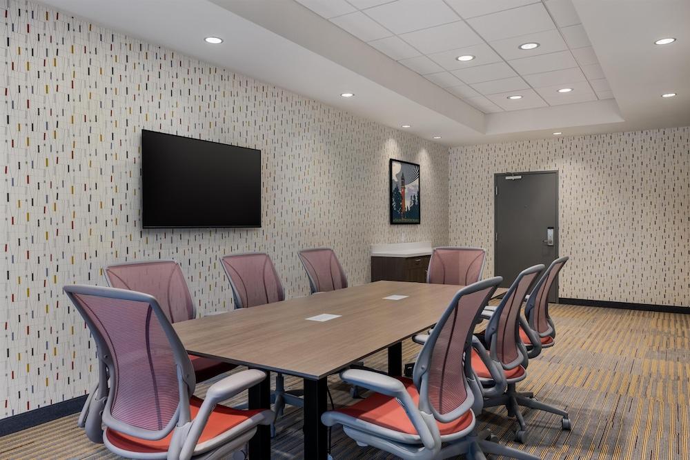 Home2 Suites By Hilton Ames photo 37