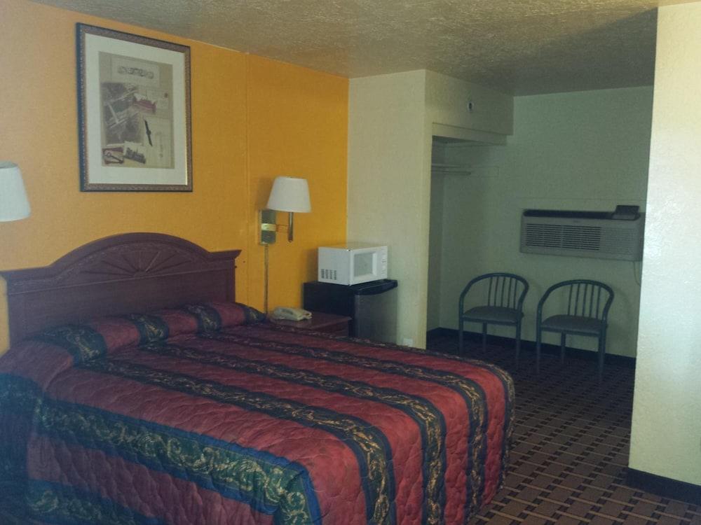 Encore Motel photo 36