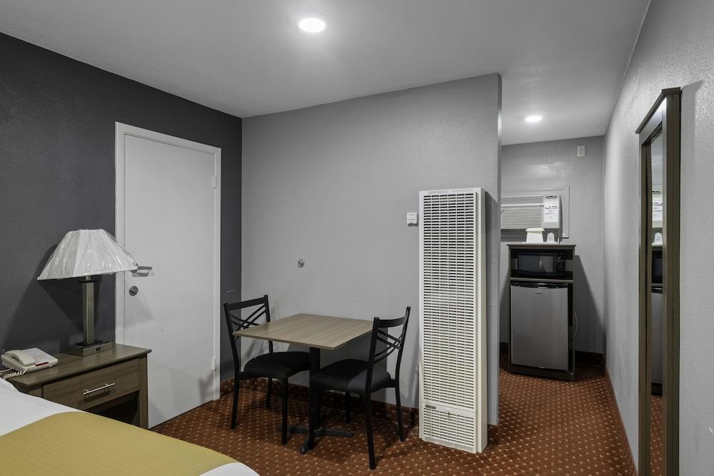 Budget Lodge Ruidoso photo 38