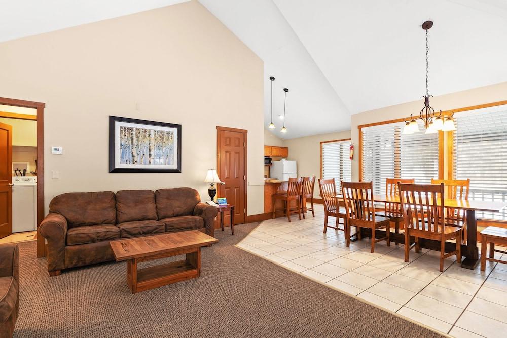 Shawnee Village Resort photo 40