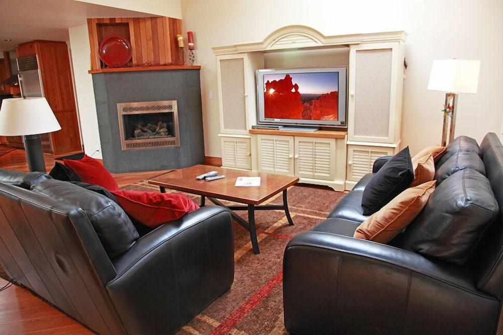 Ice House Suites and Condominiums photo 29