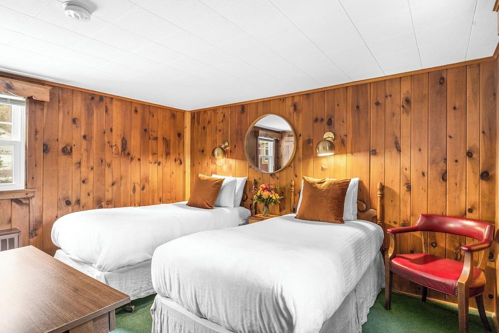 Phoenicia Lodge photo 41