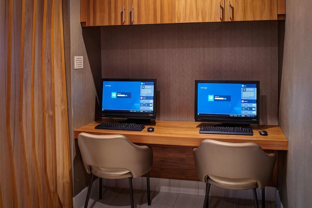 SpringHill Suites by Marriott Wixom Novi photo 22
